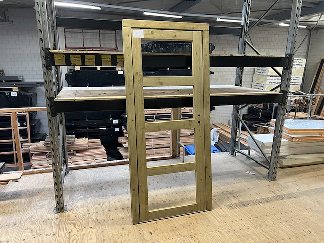 Deurkozijn, groen geïmpregneerd, zonder glas hillhout - afbeelding 1 van  2