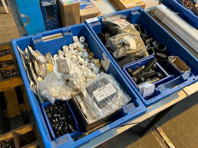 Deurstop en doppen - afbeelding 1 van  4