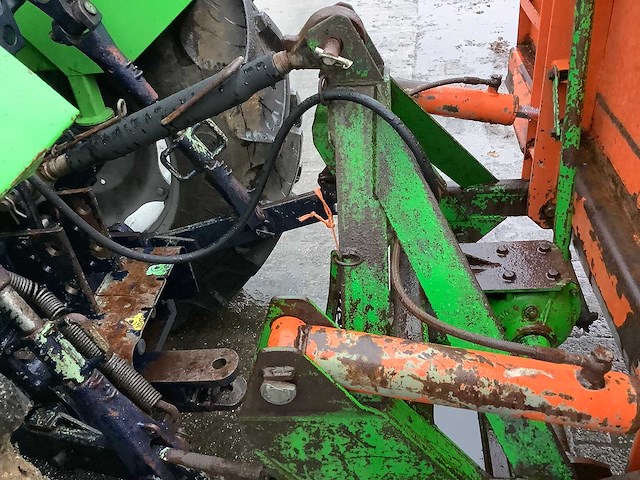 Deutz - 1980 - dx 85 - utility tractor - afbeelding 5 van  8