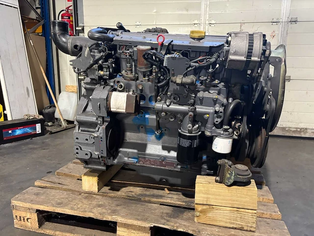 Deutz - bf4m 1012e - dieselmotor - afbeelding 10 van  12