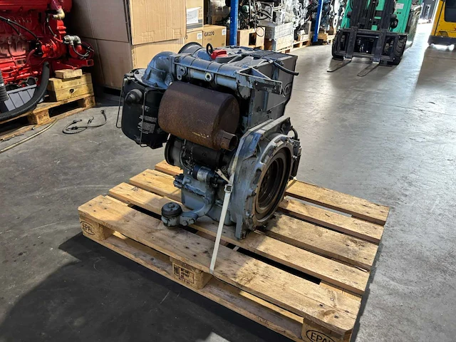 Deutz - f2l 1011 - dieselmotor - afbeelding 1 van  8