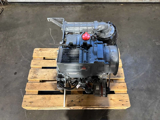 Deutz - f2l 1011 - dieselmotor - afbeelding 3 van  8