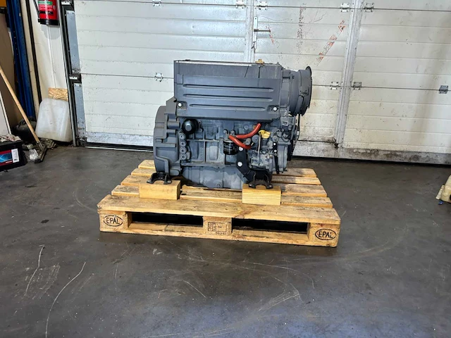 Deutz - f4l 2011 - dieselmotor - afbeelding 5 van  9