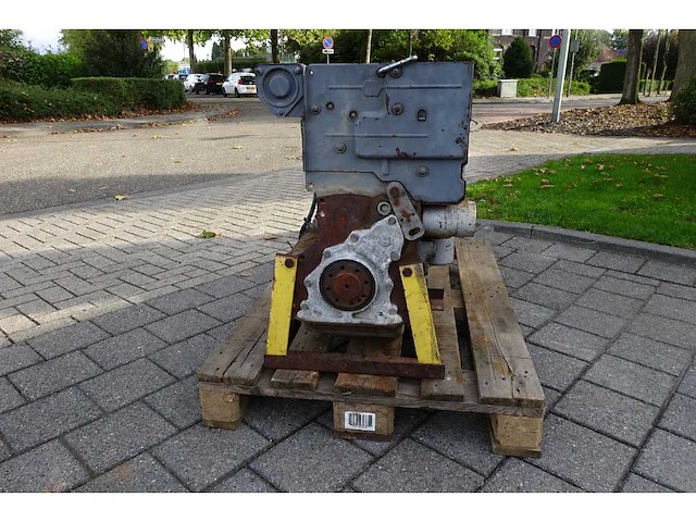 Deutz - fl3 1011f - dieselmotor - afbeelding 1 van  3