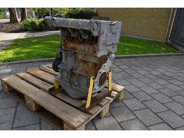 Deutz - fl3 1011f - dieselmotor - afbeelding 1 van  3