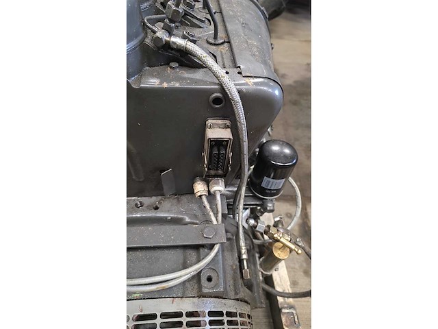 Deutz - stamford - 27.5 kva - emergency power generator - 1992 - afbeelding 1 van  2