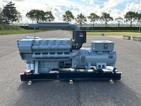 Deutz 10 cilinder f10l413f noodstroomaggregaat - afbeelding 13 van  17