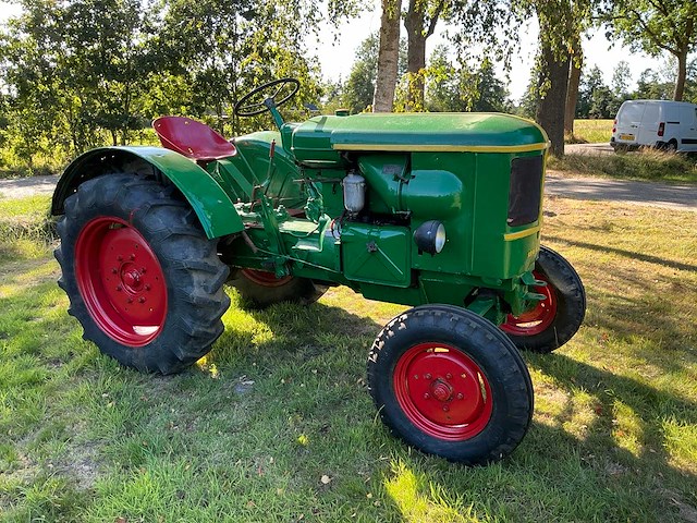 Deutz 514 tweewielaangedreven landbouwtractor - afbeelding 4 van  11