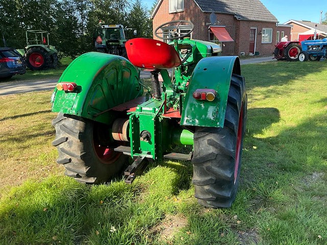 Deutz 514 tweewielaangedreven landbouwtractor - afbeelding 7 van  11