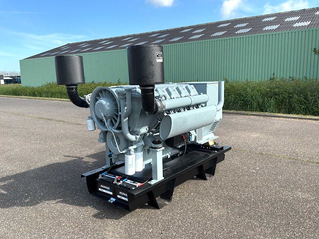 Deutz 8 cilinder f8l413f noodstroomaggregaat - afbeelding 14 van  17
