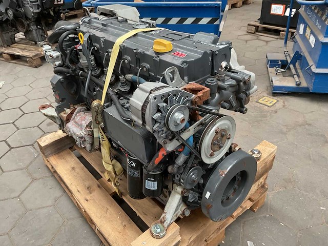 Deutz bf6m2012 dieselmotor - afbeelding 5 van  10