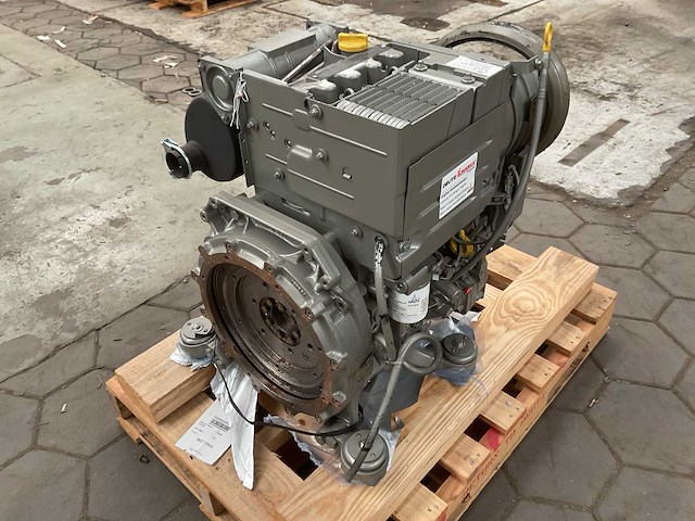 Deutz d 2011 l02 i dieselmotor - afbeelding 6 van  13