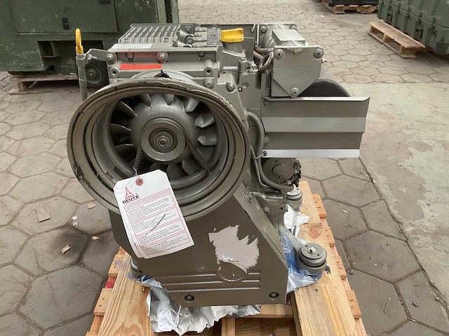 Deutz d 2011 l02 i dieselmotor - afbeelding 9 van  13