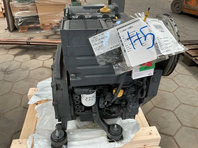 Deutz d2011 l20 dieselmotor - afbeelding 6 van  8