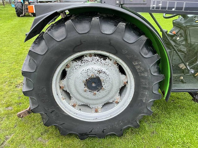 Deutz dx 3.70f smalspoor- en compacttractor - afbeelding 6 van  34