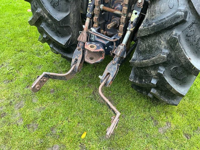 Deutz dx 3.70f smalspoor- en compacttractor - afbeelding 11 van  34