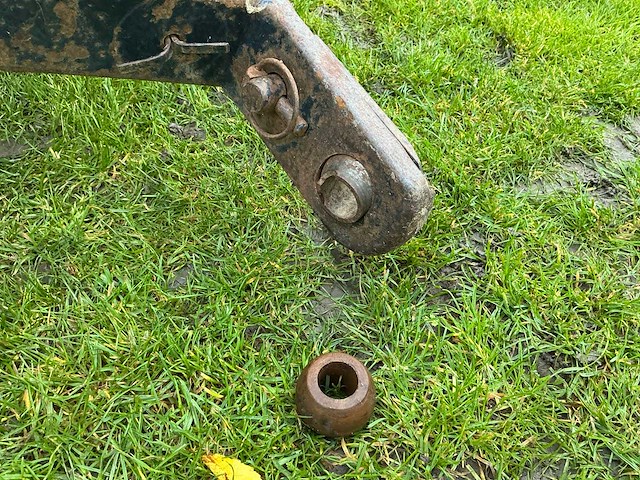 Deutz dx 3.70f smalspoor- en compacttractor - afbeelding 14 van  34