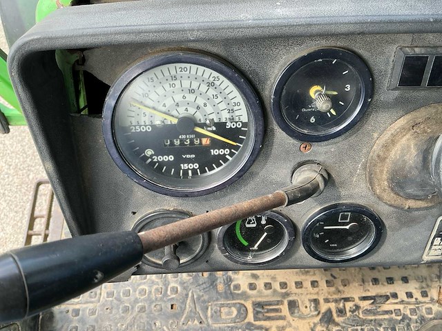 Deutz dx85 tweewielaangedreven landbouwtractor - afbeelding 4 van  30