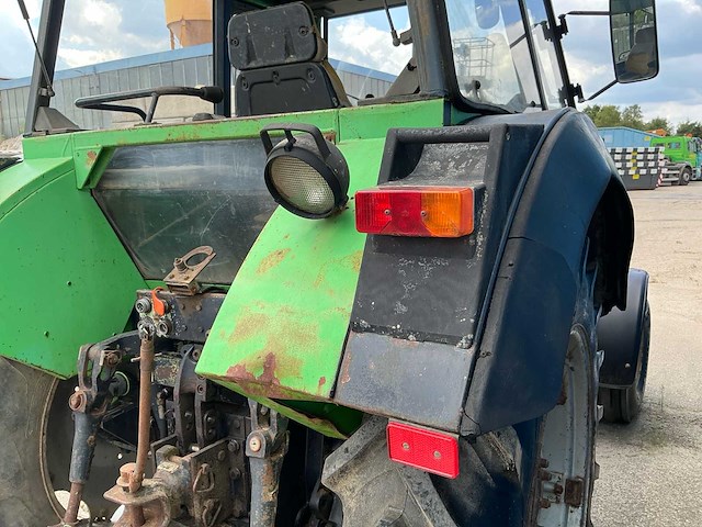 Deutz dx85 tweewielaangedreven landbouwtractor - afbeelding 19 van  30