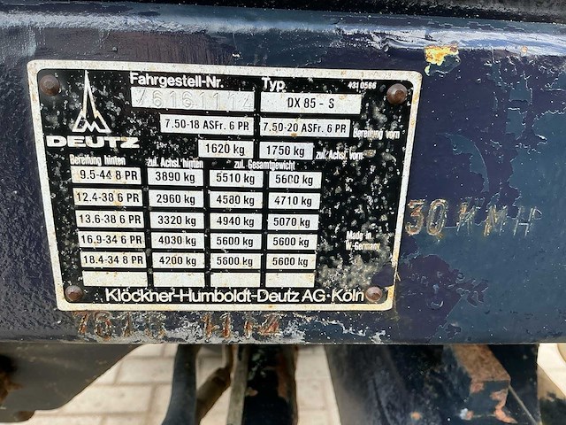 Deutz dx85 tweewielaangedreven landbouwtractor - afbeelding 30 van  30