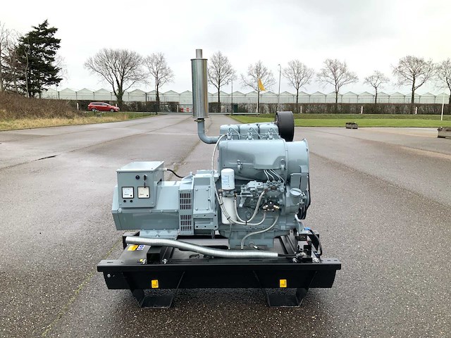 Deutz f3l912 noodstroomaggregaat - afbeelding 1 van  9