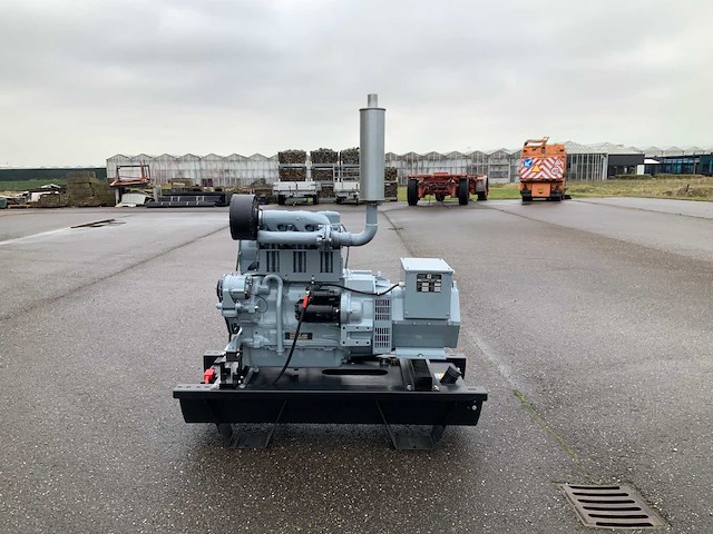 Deutz f3l912 noodstroomaggregaat - afbeelding 5 van  8