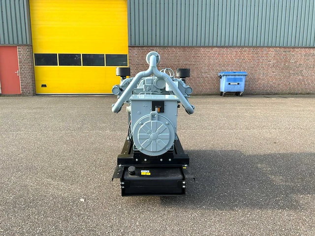 Deutz f6l413v noodstroomaggregaat - afbeelding 12 van  18