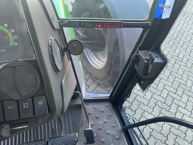 Deutz-fahr - 1994 - agrostar 6.81 - vierwielaangedreven landbouwtractor - afbeelding 47 van  57