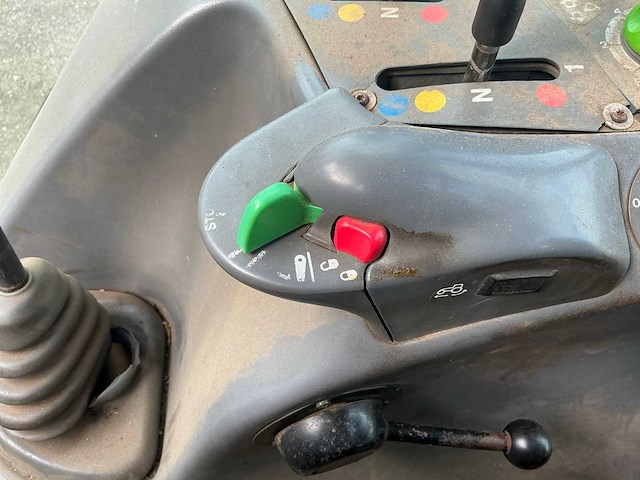 Deutz-fahr - 2001 - argotron 120 - vierwielaangedreven landbouwtractor - afbeelding 46 van  71
