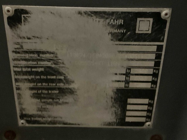 Deutz-fahr agrokid 30 4wd smalspoor- en compacttractor - afbeelding 11 van  19
