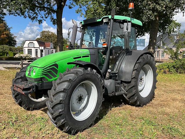 Deutz fahr agroplus 100 vierwielaangedreven landbouwtractor - afbeelding 1 van  35