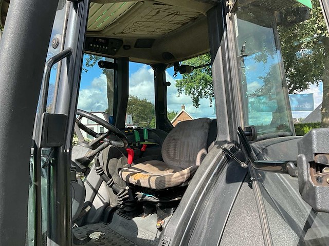 Deutz fahr agroplus 100 vierwielaangedreven landbouwtractor - afbeelding 15 van  35