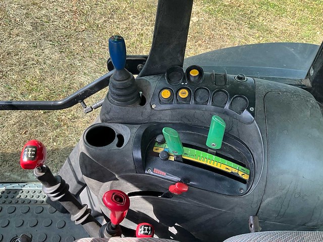 Deutz fahr agroplus 100 vierwielaangedreven landbouwtractor - afbeelding 20 van  35