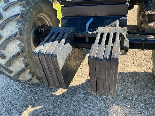 Deutz-fahr dx 6.50 vierwielaangedreven landbouwtractor - afbeelding 6 van  40