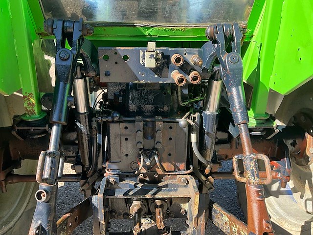 Deutz-fahr dx 6.50 vierwielaangedreven landbouwtractor - afbeelding 18 van  40