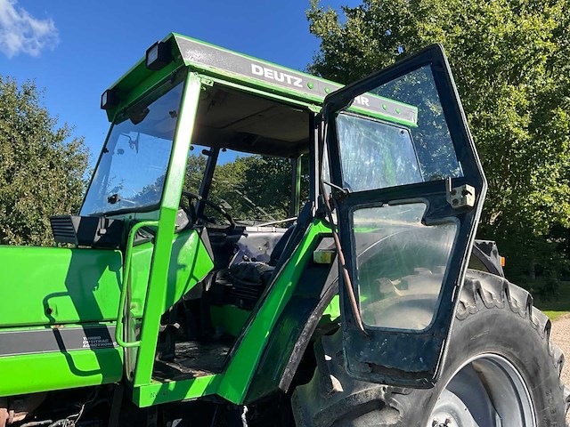 Deutz-fahr dx 6.50 vierwielaangedreven landbouwtractor - afbeelding 24 van  40