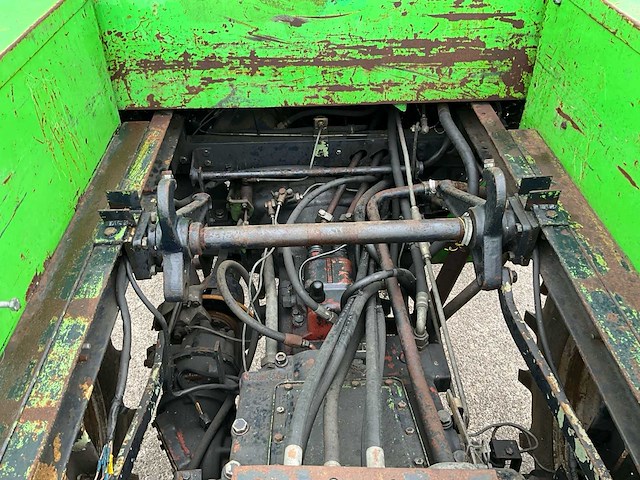 Deutz-fahr intrac 2004 vierwielaangedreven landbouwtractor - afbeelding 12 van  40