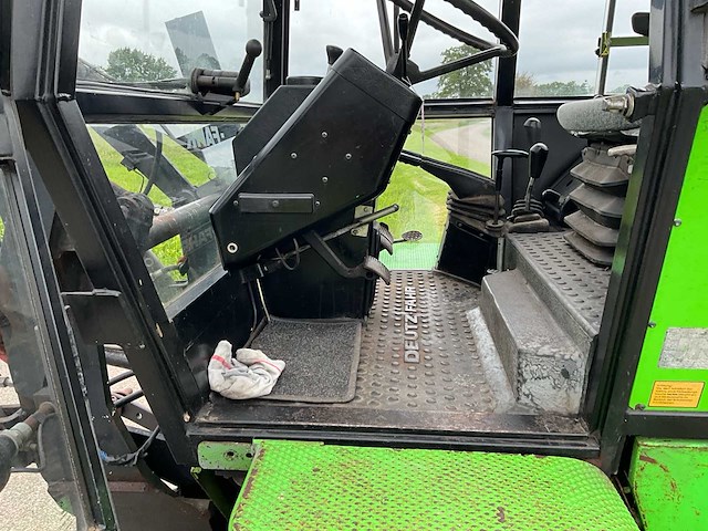 Deutz-fahr intrac 2004 vierwielaangedreven landbouwtractor - afbeelding 21 van  40