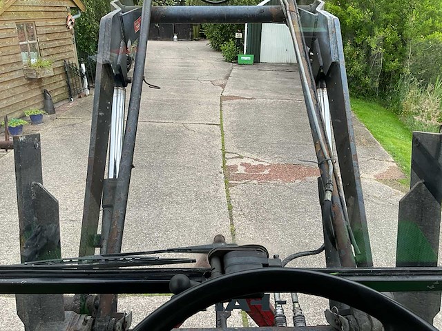 Deutz-fahr intrac 2004 vierwielaangedreven landbouwtractor - afbeelding 32 van  40