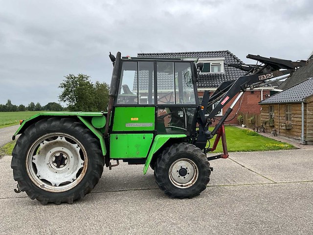 Deutz-fahr intrac 2004 vierwielaangedreven landbouwtractor - afbeelding 36 van  40