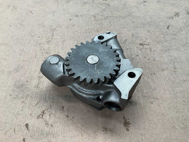 Deutz oil pump (5x) - afbeelding 2 van  4