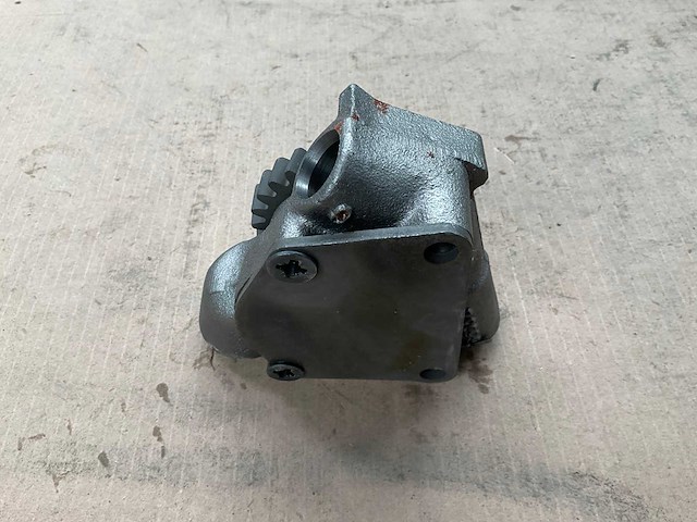 Deutz oil pump (5x) - afbeelding 3 van  4