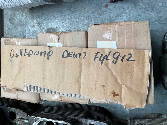 Deutz oil pump (5x) - afbeelding 4 van  4