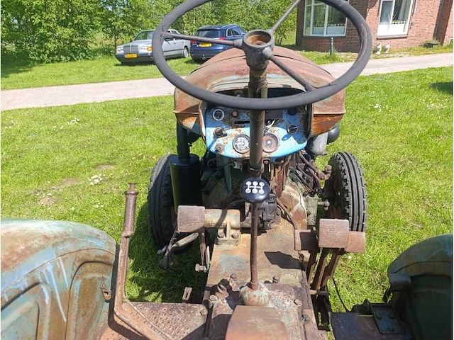 Deutz stompkop oldtimer tractor - afbeelding 8 van  11