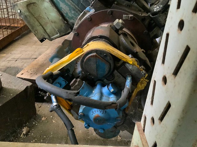 Deutz turbodieselmotor luchtgekoeld met hydrauliekpomp - afbeelding 2 van  10