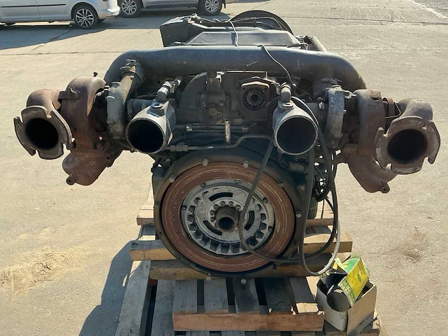 Deutz v8 luchtgekoelde dieselmotor - afbeelding 14 van  21