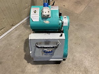 Deva belt 200 parketschuurmachine - afbeelding 2 van  5