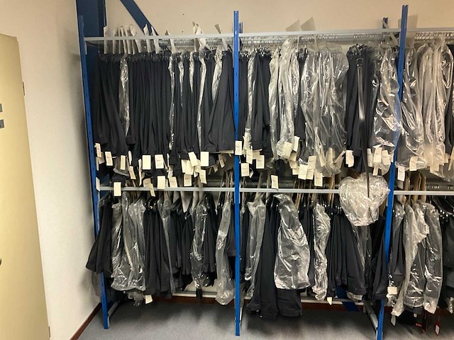 Devagro gilet, pantalon, rok en colbert (1300x) - afbeelding 9 van  14