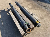 Develon/doosan dx225 shovel hef-cilinders - afbeelding 2 van  4