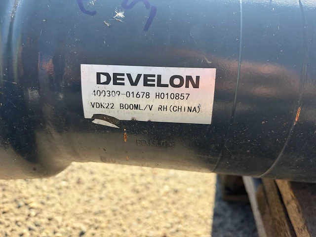 Develon/doosan dx225 shovel hef-cilinders - afbeelding 3 van  4